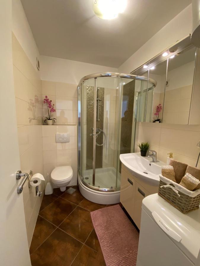 ספליט Cozy Apartment With Free Private Parking מראה חיצוני תמונה